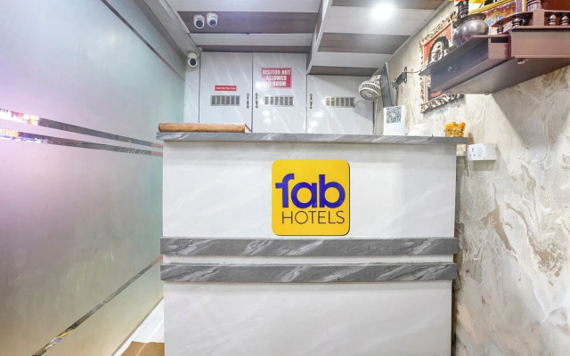 Fabhotel Hans Residency