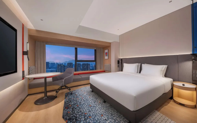 Holiday Inn Express RIZHAO ORIENTAL COLORFUL CITY by IHG – Guest Rooms – Rizhao