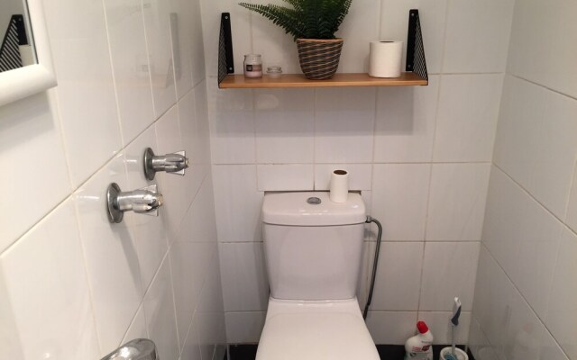 Sydney CBD 2 Story Central Aircon Family Home