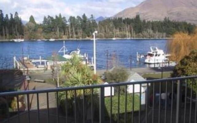 YHA Queenstown Central