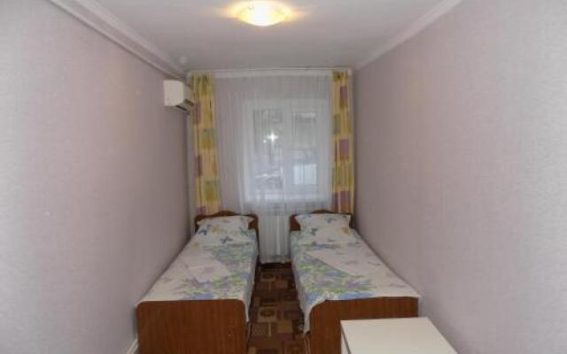 Guest House On Ulitsa Krymskaya 95