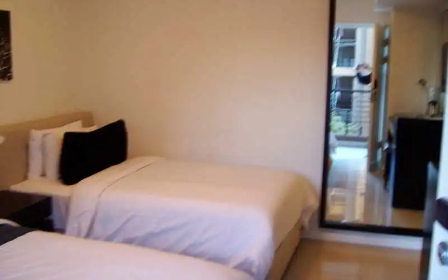 The Nicol Hotel