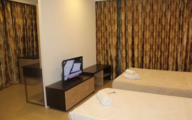T Hotel Jalan Tar