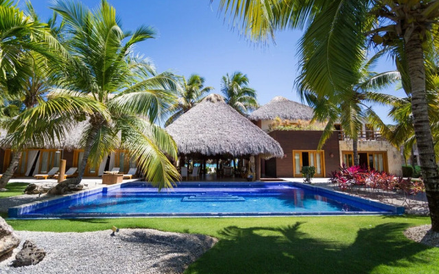 Large 5-BDR villa for rent in Cap Cana