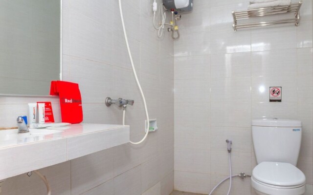 Catellya Guest House by RedDoorz