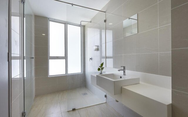 Sri Beverly Hills Near KLIA & KLIA2 & F1