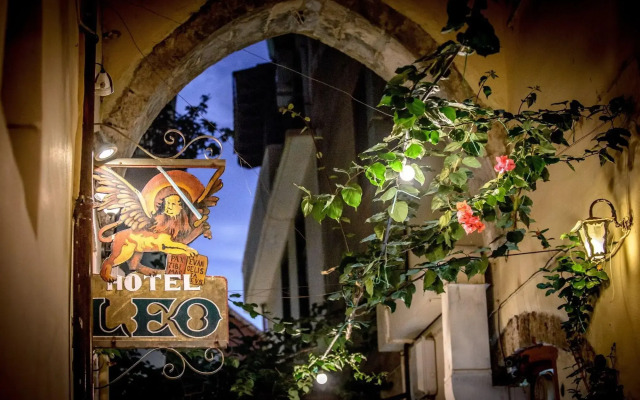 Leo Hotel