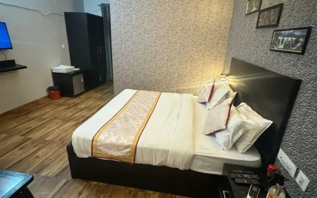 Pearl Suites at Omex Enternity