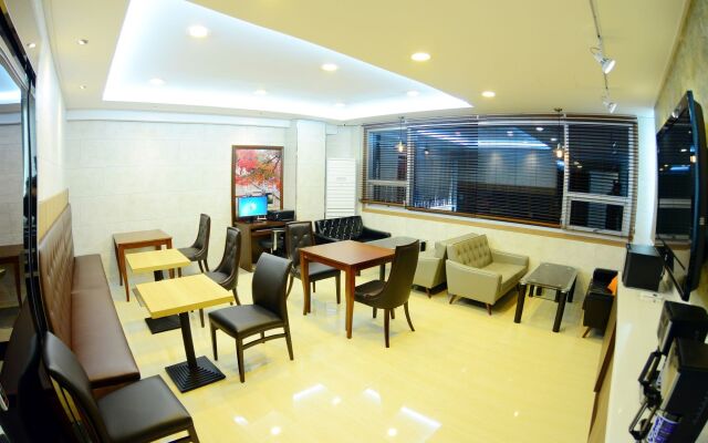 Sugar Hotel