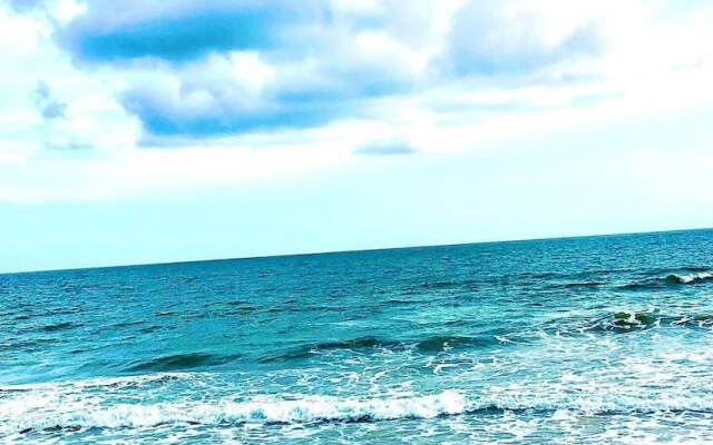 The Paradise Beach Resort and Apartment
