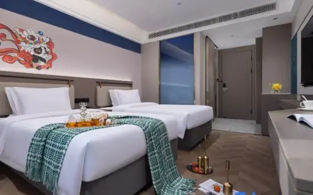 M Designer Hotel (Chengdu International Trade City Branch)