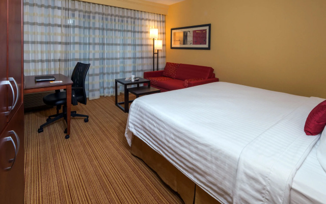 Courtyard by Marriott Winston-Salem Hanes Mall