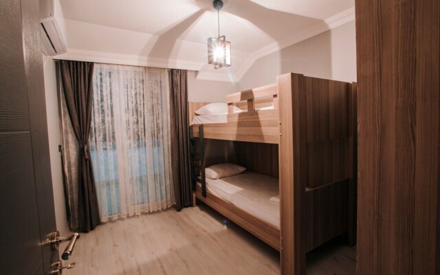 Arezzo Deluxe Suite Hotel