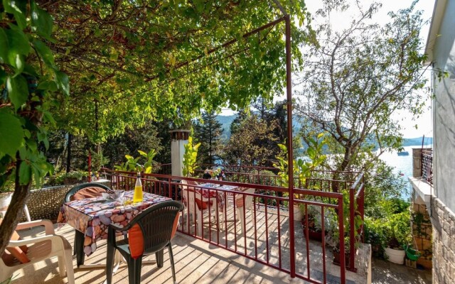 Sea View Apartment With Terrase Vl