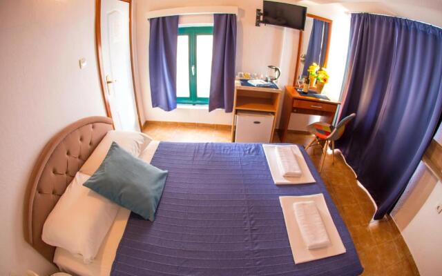 Fisherman House Apartments