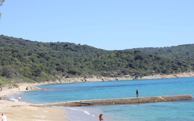 Modern Villa in La Croix-valmer With Private Pool