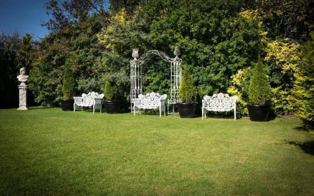 Meadow Court Hotel