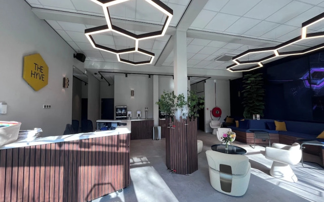 The Hyve Capsule hostel Amsterdam