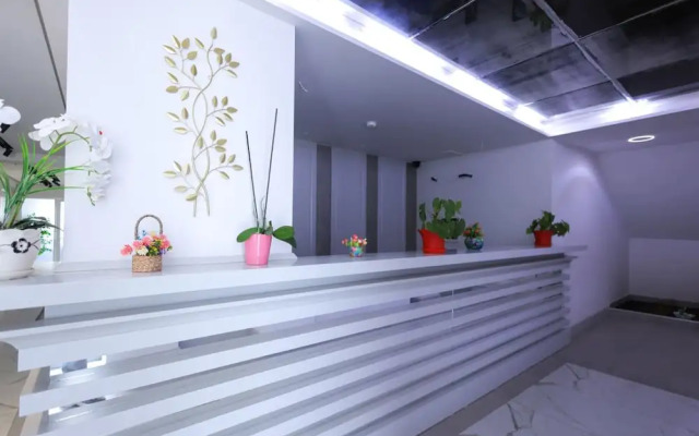 Beach Apartment 01 in Durr s