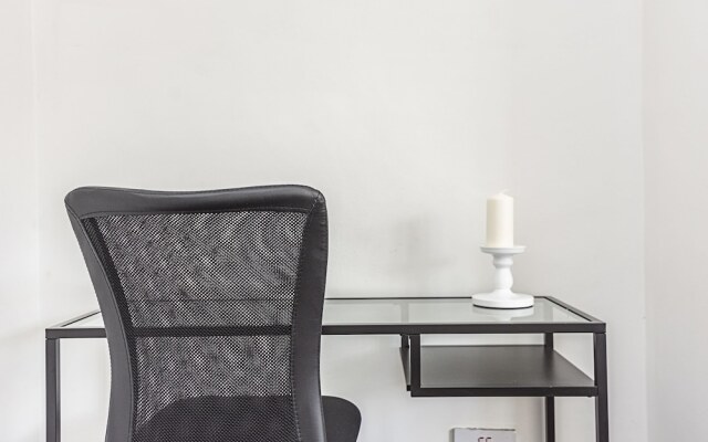 Modern City Apartment Aldgate