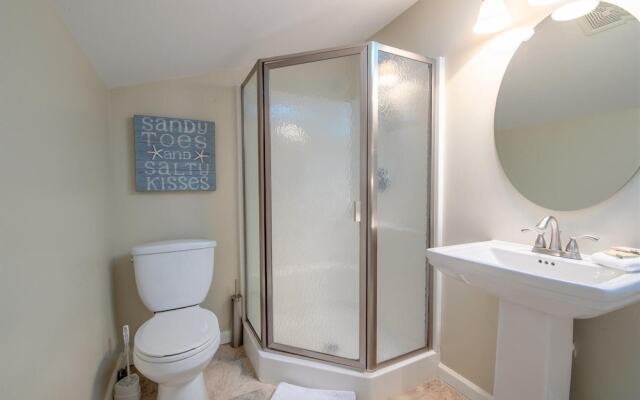 9 G, Two Bedroom Condo