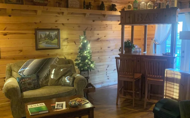 Nacoochee Valley Lodge