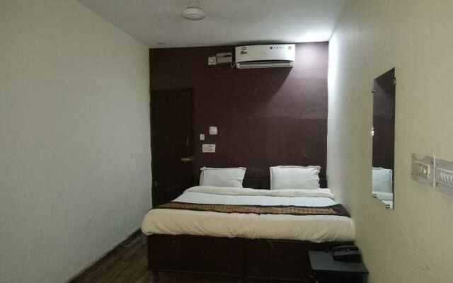 Hotel Airport Zone Palace
