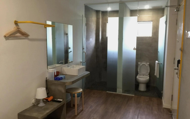 Vrest Hotel