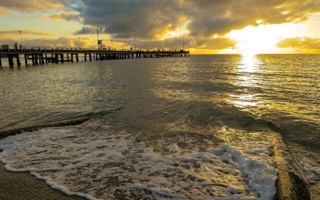 Cairns Beaches Flashpackers