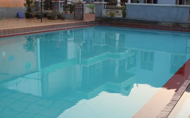 Aryani Suites