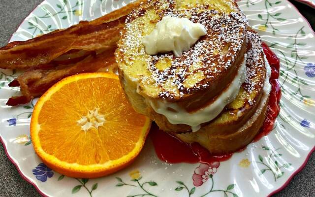 Sutherland House Victorian Bed & Breakfast