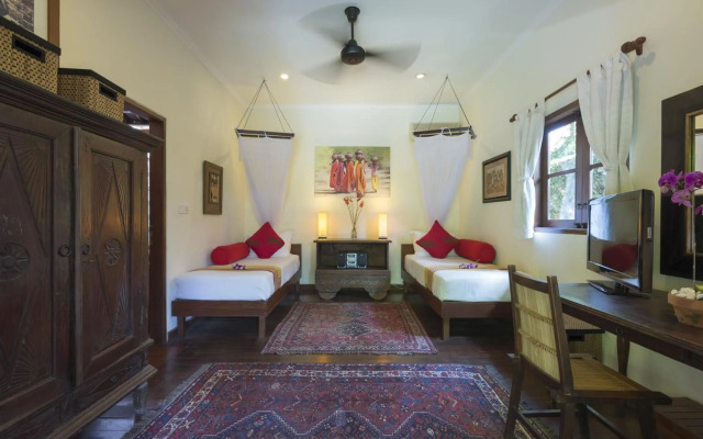 Villa Eight