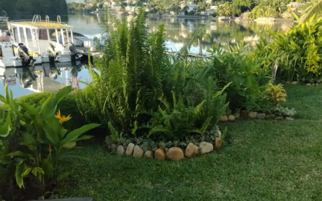 Mae Water Front Apartments