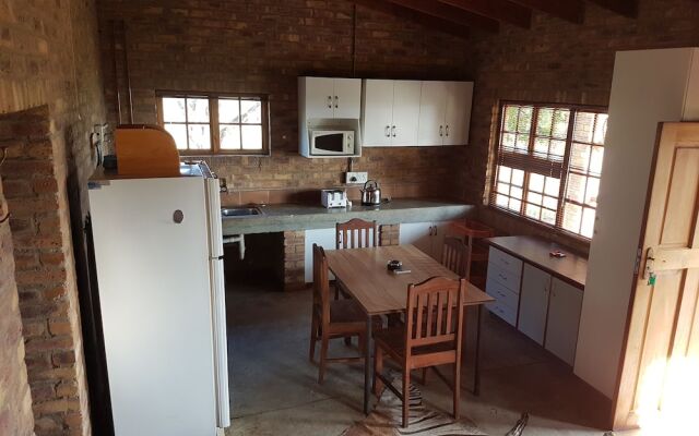Buffalo Hill Safari Lodge