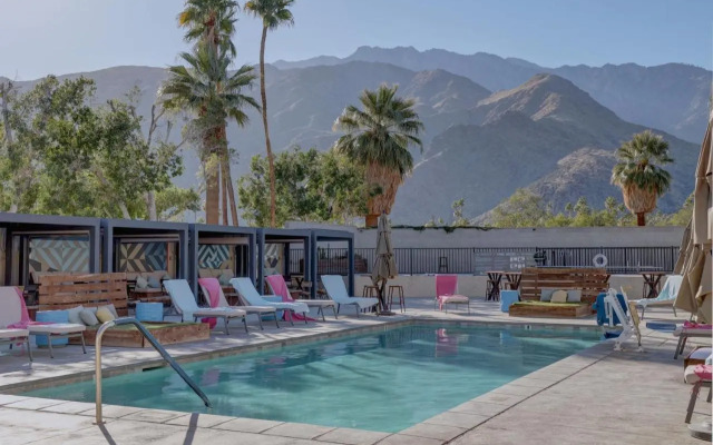 Ramada Palm Springs