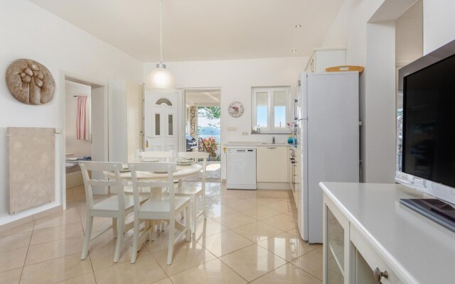 Beautiful Home in Njivice With Wifi and 3 Bedrooms