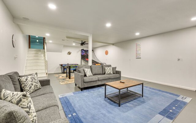 Spacious Flagstaff Home w/ Hot Tub & Grill!