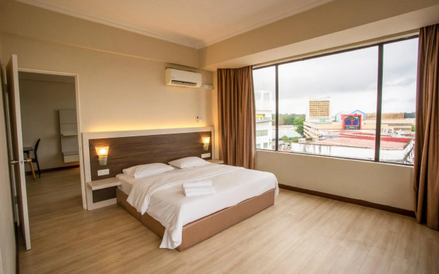 Somerset Hotel