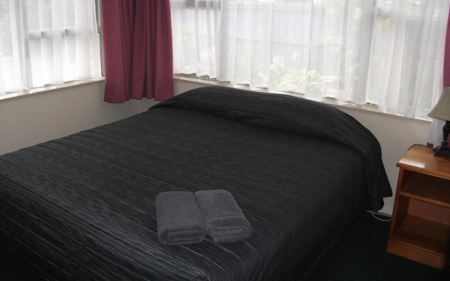 Scenicland Motels – Guest Rooms – Greymouth