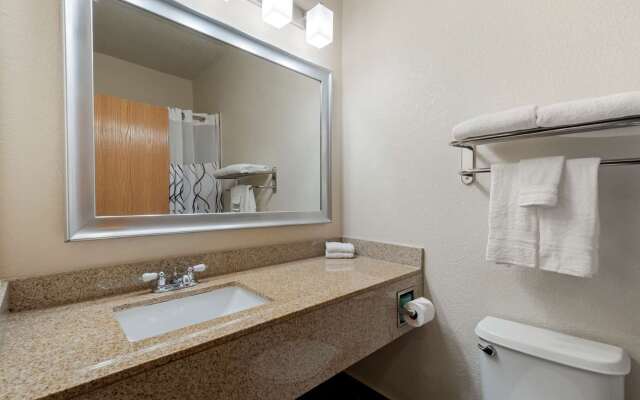 Best Western Airport Suites