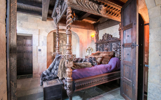 Stone Hall Castle