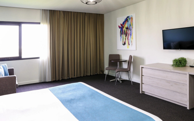 Mantra Melbourne Melton