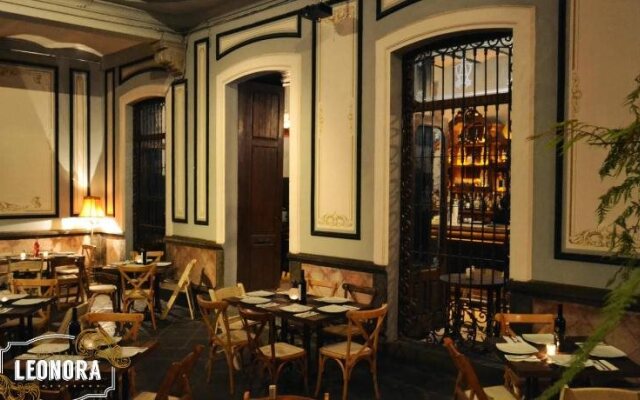 Leonora Hostal - Hostel