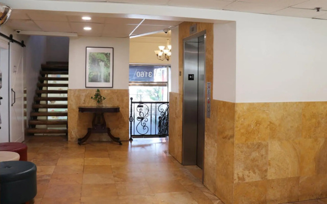Hometel Suites - Los Angeles (Koreatown)