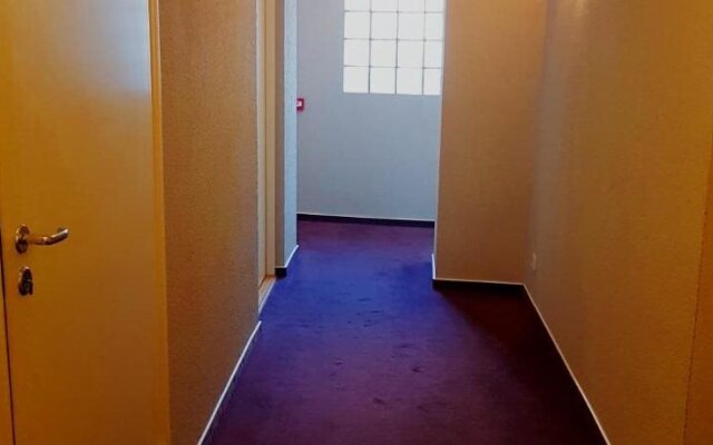 Irin Hotel