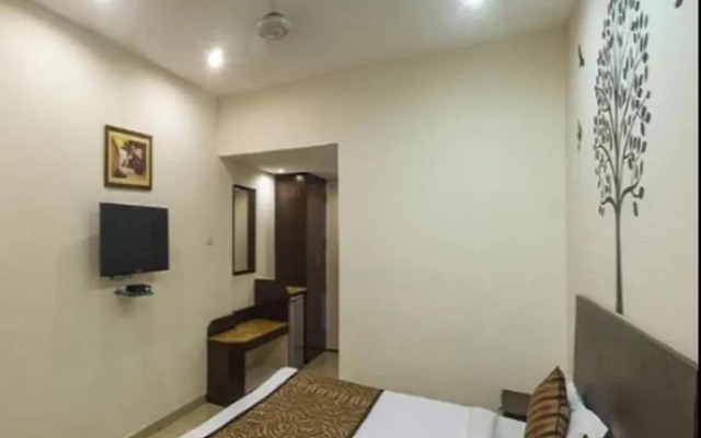 Regency Square Hotel