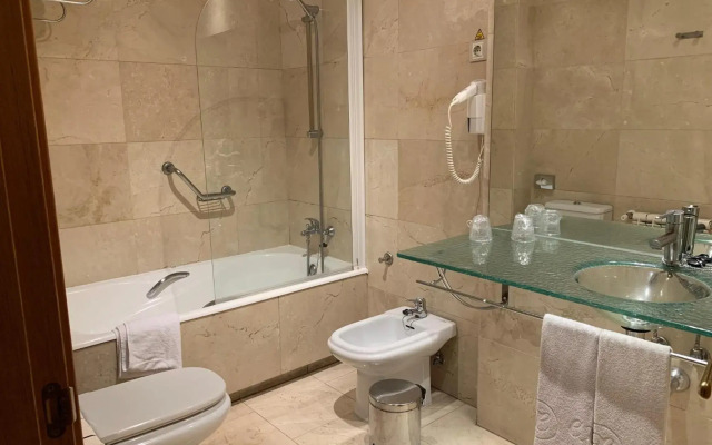Exe Gran Hotel Almenar