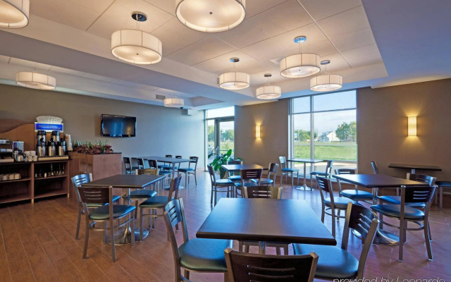 Holiday Inn Express Hotel Saint - Hyacinthe by IHG