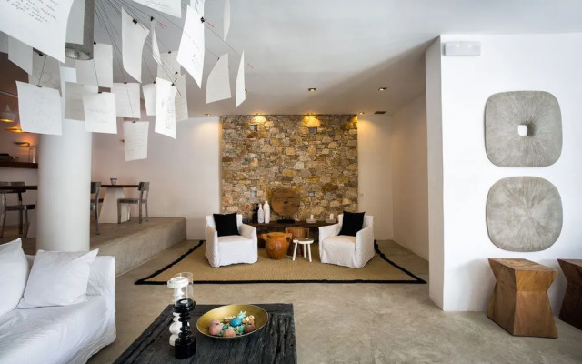 Blue Sand Boutique Hotel & Suites