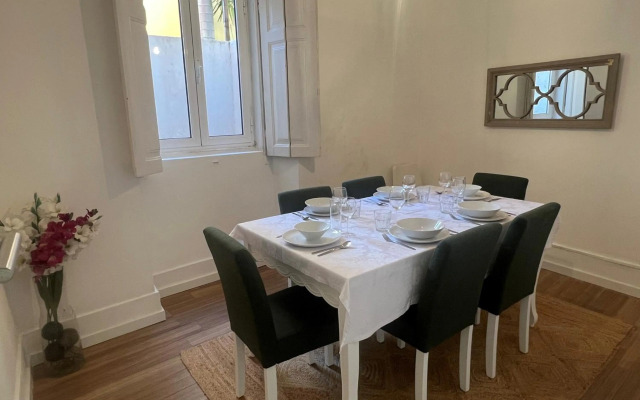 Príncipe Real - 3 Bedroom Apartment with Terrace